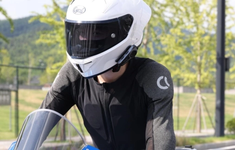 OHMIEX D9&nbsp;: votre interphone Bluetooth de moto ultime pour une communication fiable &agrave; longue port&eacute;e